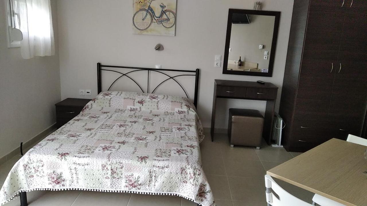 Angie'S Summertime Nea Vrasna Luaran gambar