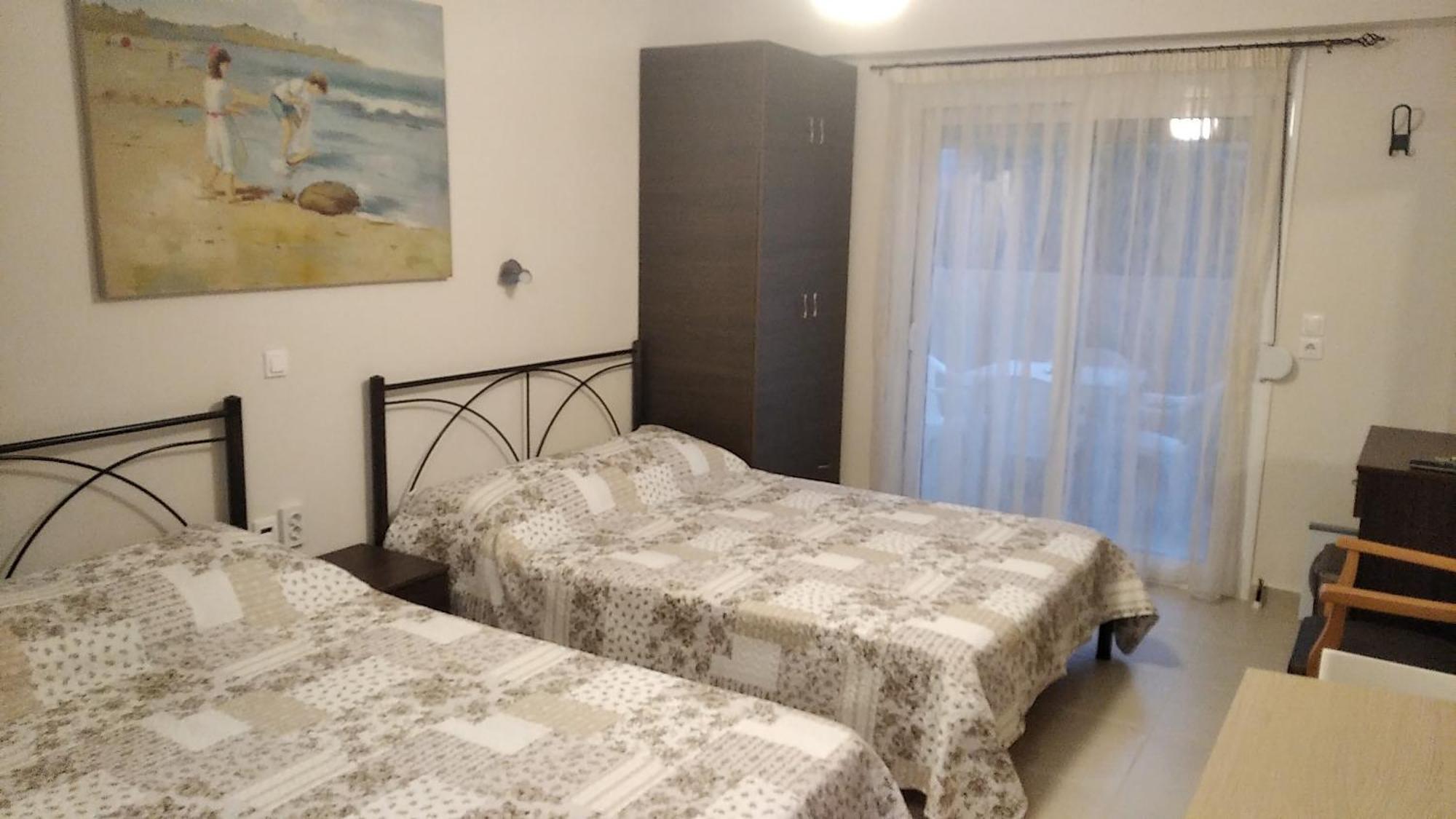 Angie'S Summertime Nea Vrasna Luaran gambar